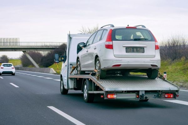 How Roadside Assistance Can Help You Handle a Vehicle Breakdown in Columbus